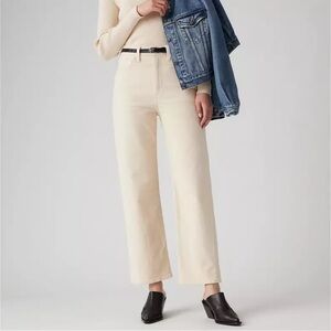 Levi’s Ribcage Ankle Corduroy Pants